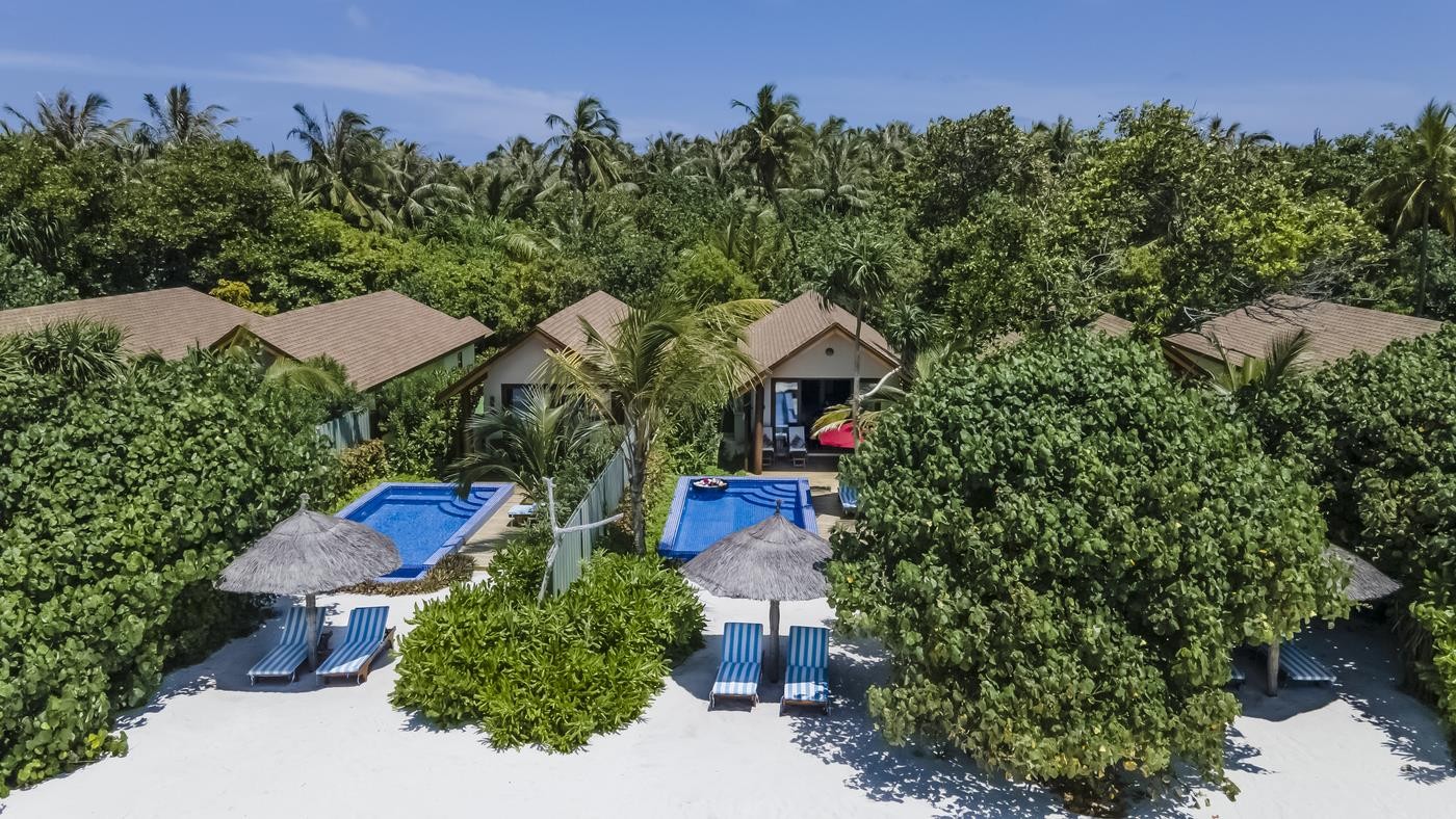 11-deluxe-beach-pool-villa