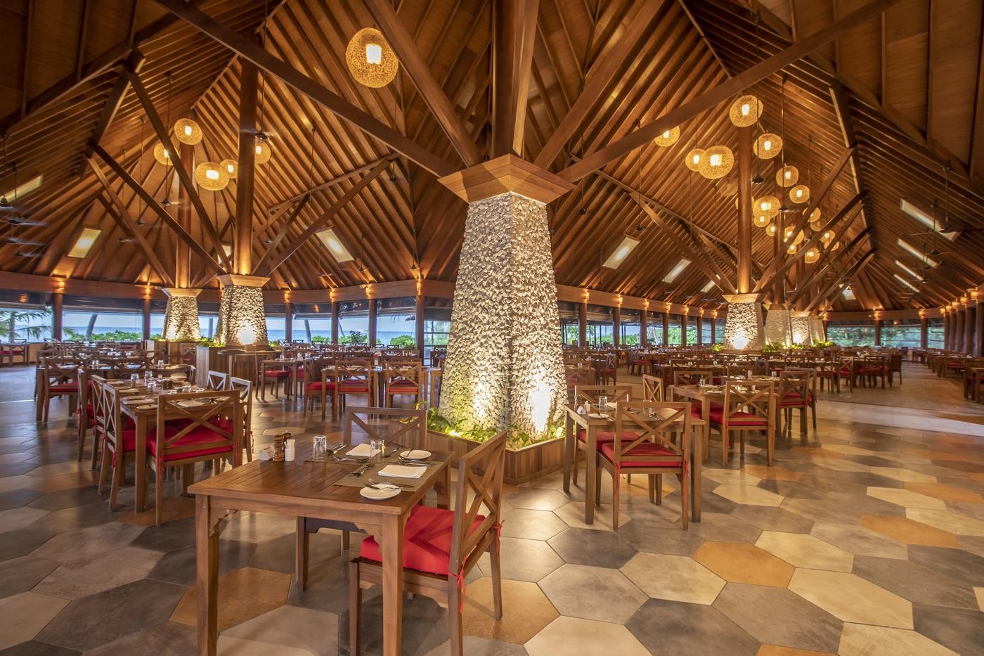 16-restaurace-vakaru