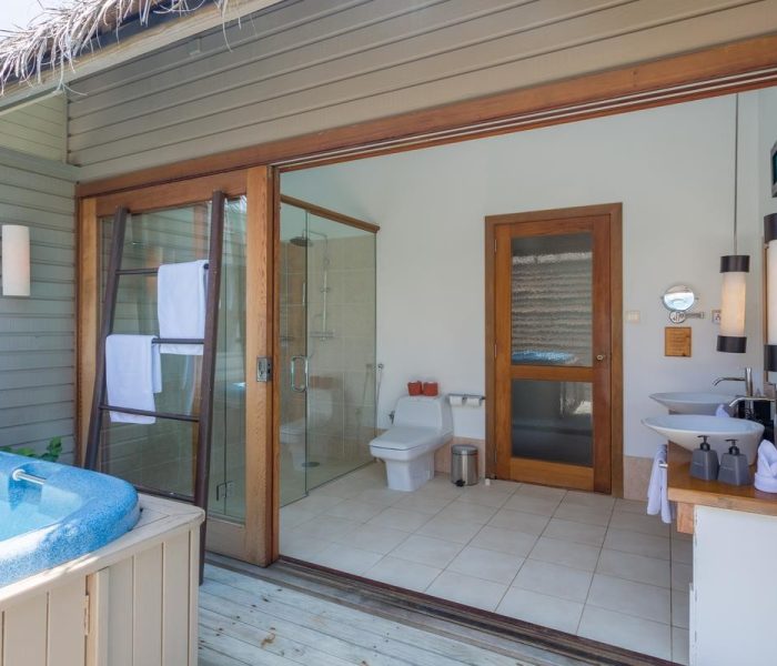 27-vodni-vila-s-jacuzzi-koupelna