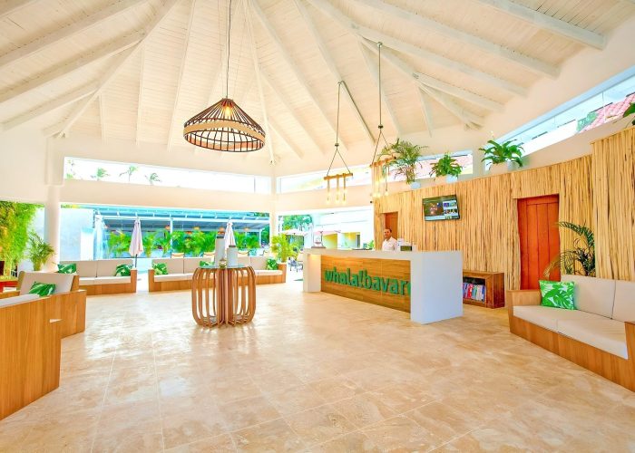 9-lobby-180